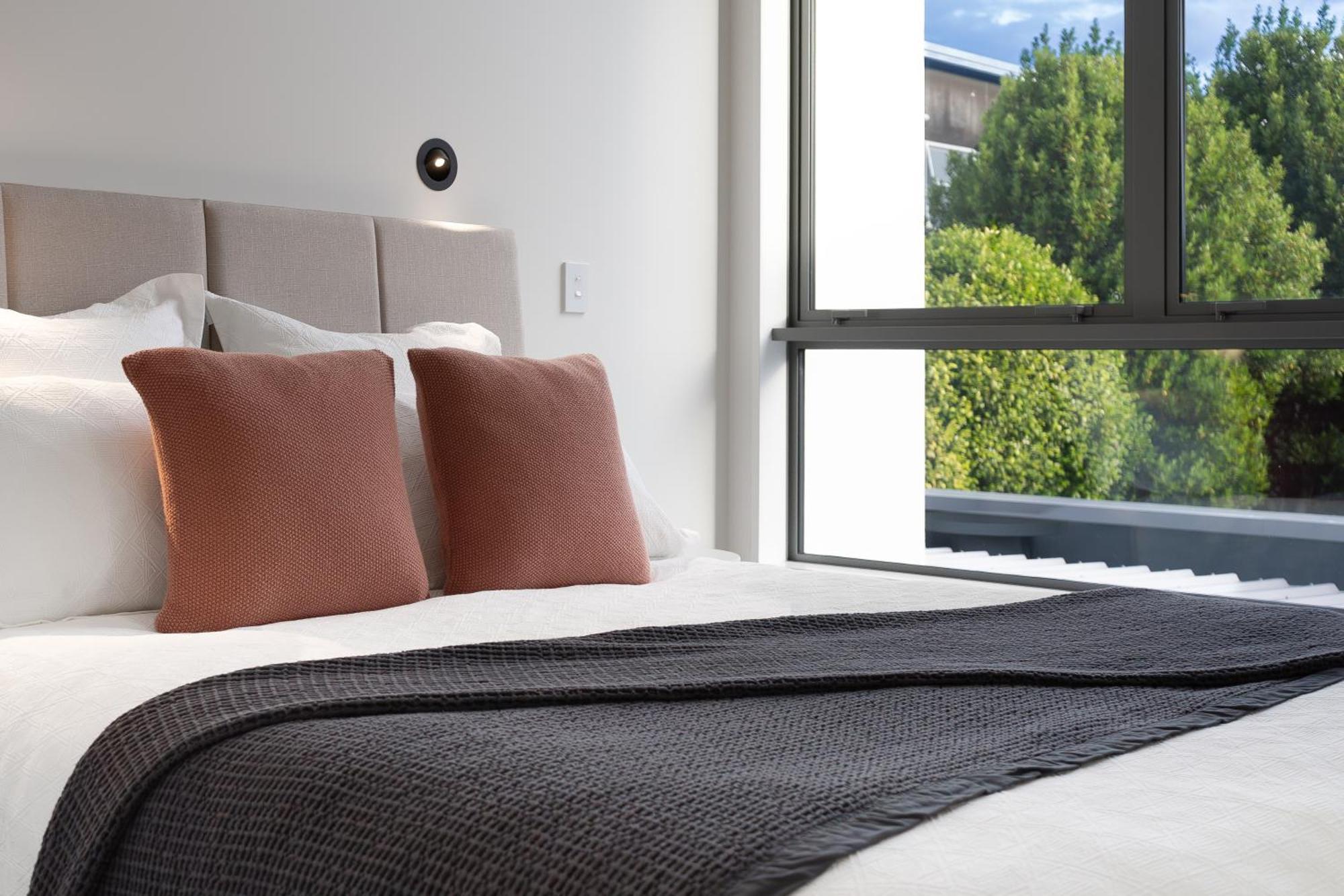 Urban Nest - Entire Townhouse And Free Parking Villa Christchurch Dış mekan fotoğraf